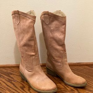 Cowboy boots- light brown soft leather.